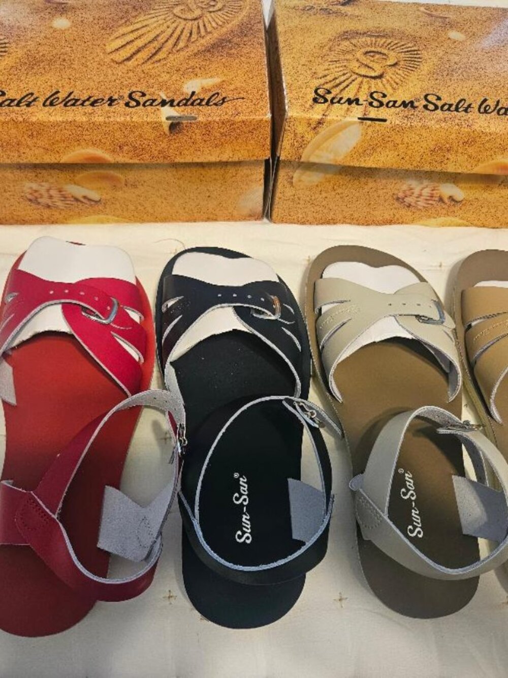 Salt Water Sandals / Right Shoe Only
